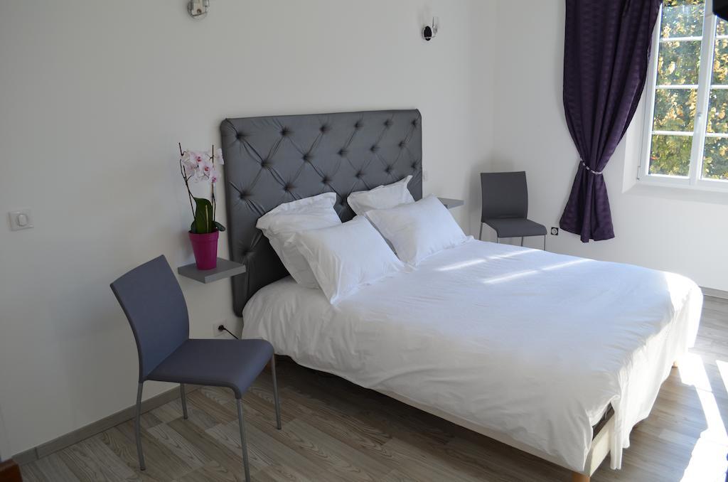 La Petite Ecole Bed & Breakfast มาร์ซีอัก ห้อง รูปภาพ